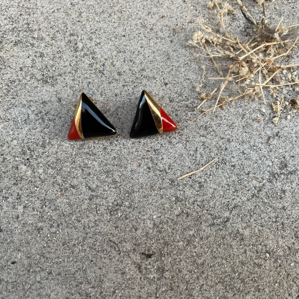 Vintage , Triangular Clip On Earrings in Red and Black